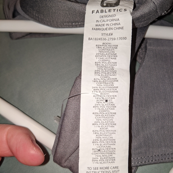 Fabletics sports bra - Picture 3 of 3